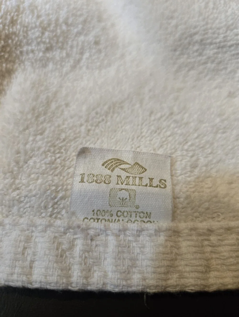 1888 Mills Set of 2 Embroidered Floral Hand Towels White Pink Yellow 100% Cotton